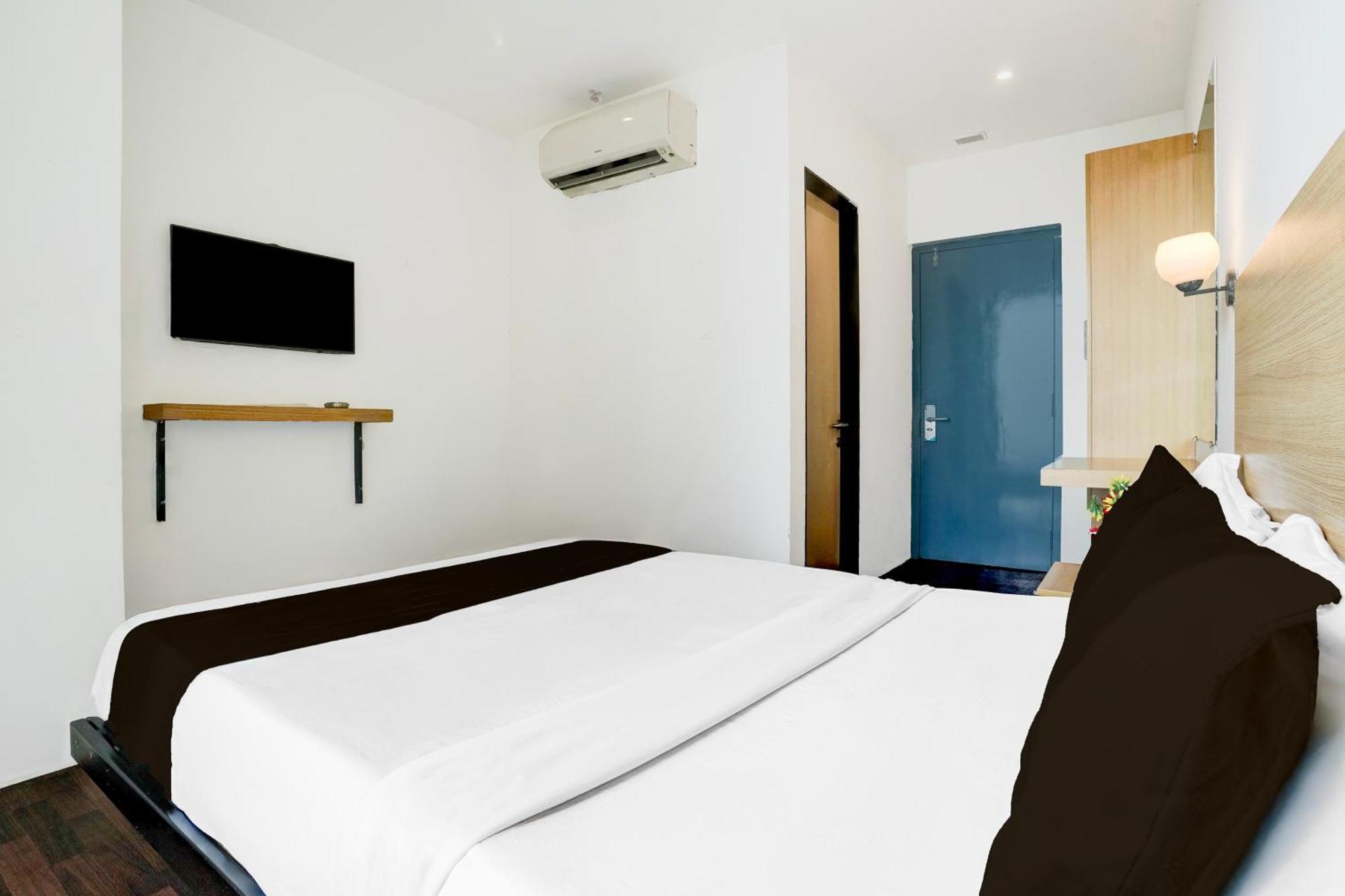 Super Townhouse Pbg Mall Vashi Turambhe Kültér fotó