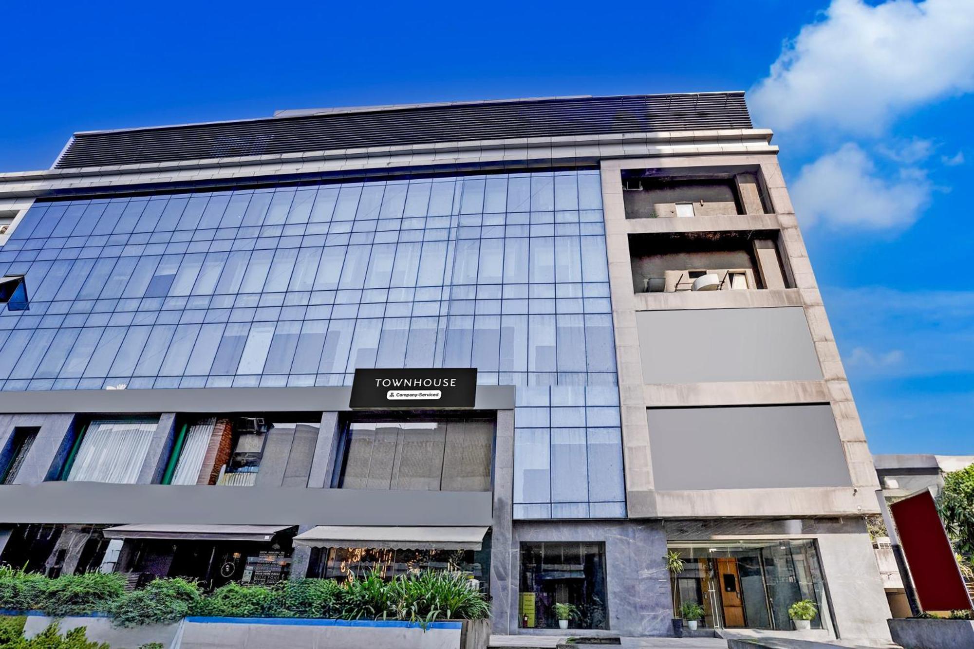 Super Townhouse Pbg Mall Vashi Turambhe Kültér fotó